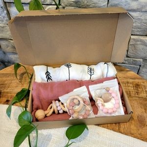 Baby girl Gift set, baby blanket, baby toys, baby stuff